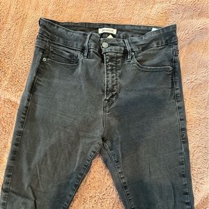 Good American Good Legs Skinny Jeans